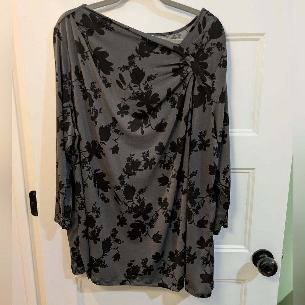 Liz Claiborne Black Floral on Gray blouse